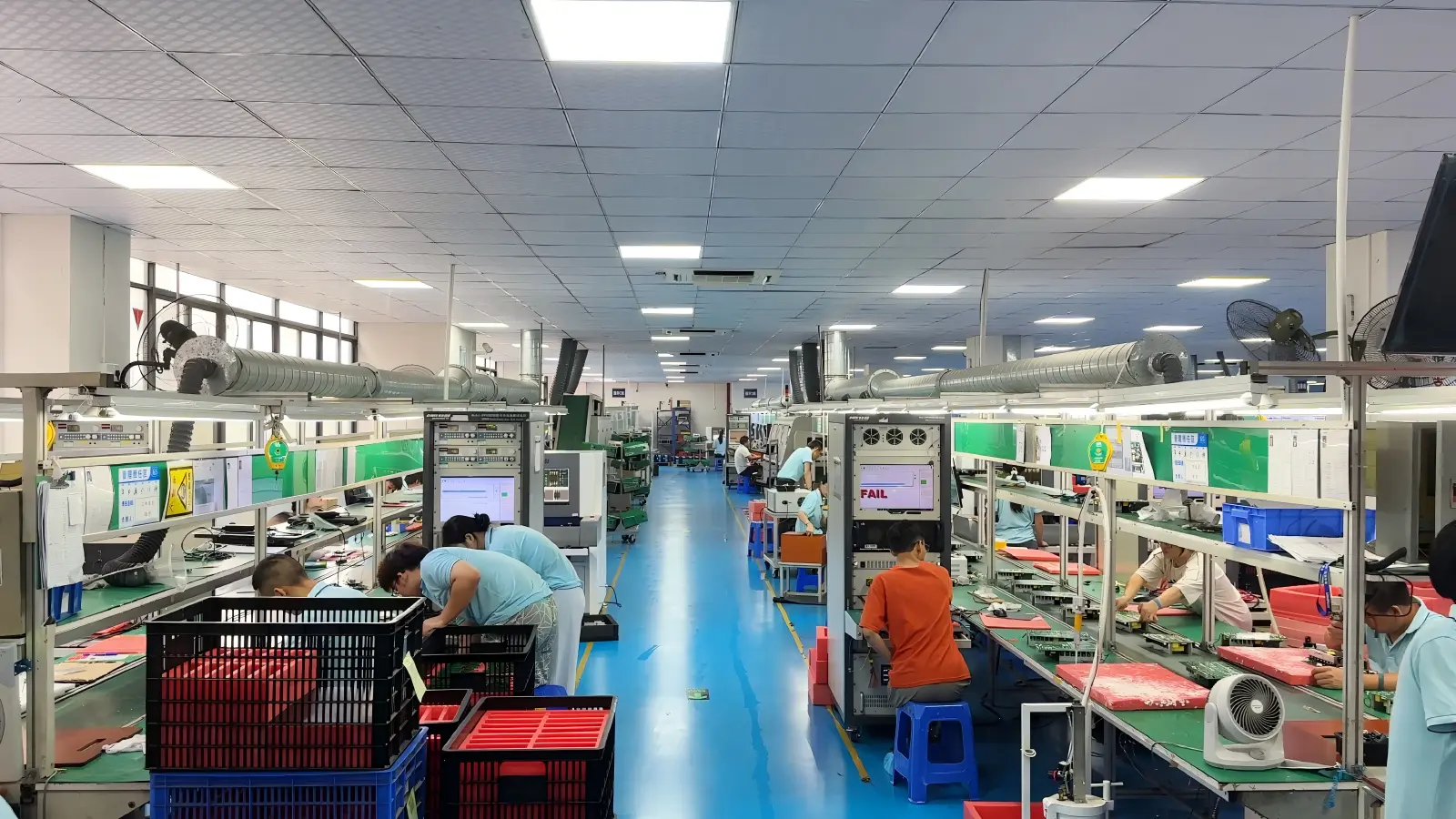 Portable Power Station Production Workstations Portable power station assembly and production workstations